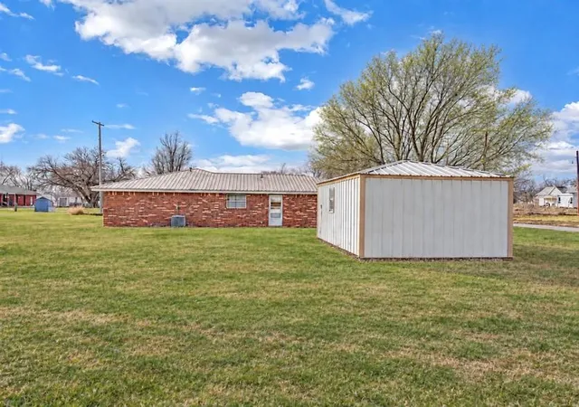 Photo 10 of Sale Pending at 105 NW Boundry Rd, Erick, OK 73645 | MLS# 1250849 | Listing updated on 2026-10-07