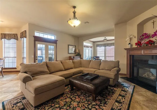 Photo 2 of Single family home for sale at 1401 Nw 170th Street, Edmond, OK 73012 | MLS# 1250856 | Listing updated on 2026-10-06