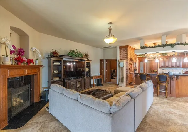 Photo 4 of Single family home for sale at 1401 NW 170th Street, Edmond, OK 73012 | MLS# 1250856 | Listing updated on 2026-10-06