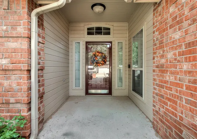 Photo 1 of Single family home for sale at 9008 Ians Pl, Moore, OK 73160 | MLS# 1250864 | Listing updated on 2026-09-25