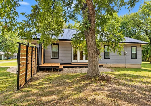 Photo 2 of Single family home for sale at 509 N Taylor Ave, Wynnewood, OK 73098 | MLS# 1250867 | Listing updated on 2026-09-26