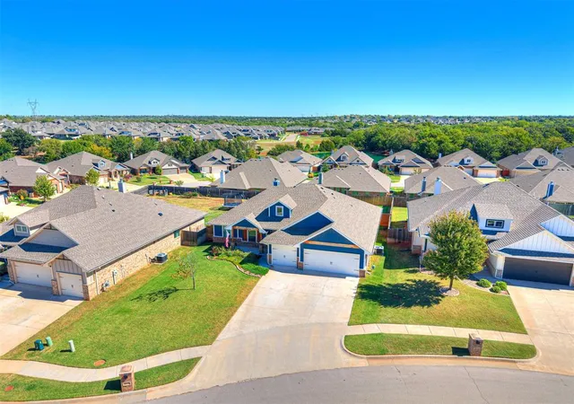 Photo 3 of Single family home for sale at 3032 Dudley Dr, Edmond, OK 73012 | MLS# 1250871 | Listing updated on 2026-10-08