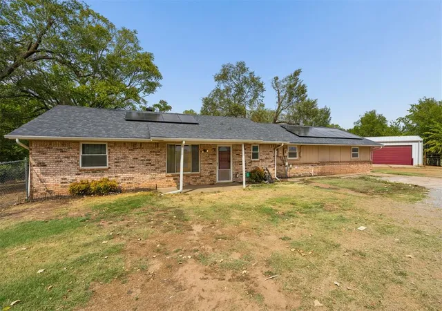 Single family home for sale at 1658 County Rd 1220, Tuttle, OK 73089 | MLS# 1250872