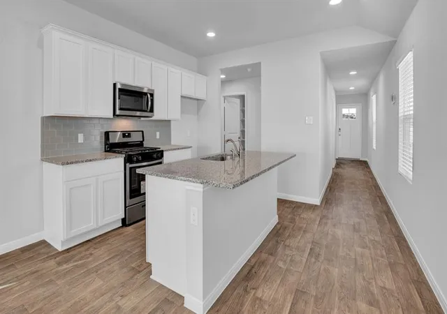 Photo 4 of Single family home for sale at 10325 Red Thistle Dr, Oklahoma City, OK 73131 | MLS# 1250874 | Listing updated on 2026-09-26