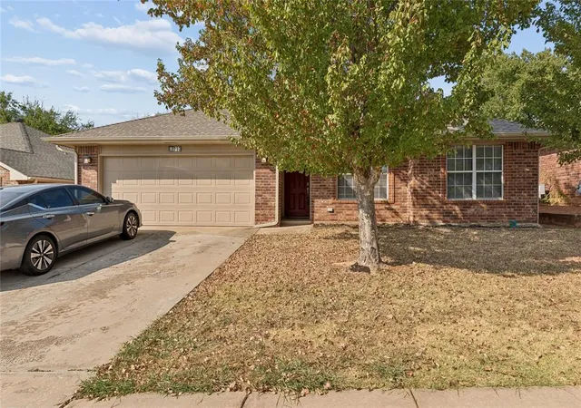 Photo 2 of Single family home for sale at 713 Cavecreek St, Norman, OK 73071 | MLS# 1250884 | Listing updated on 2026-10-23
