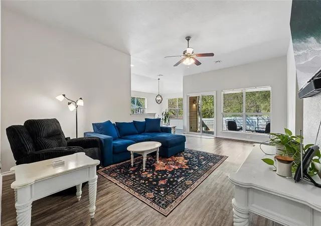Photo 4 of Single family home for sale at 713 Cavecreek St, Norman, OK 73071 | MLS# 1250884 | Listing updated on 2026-10-23