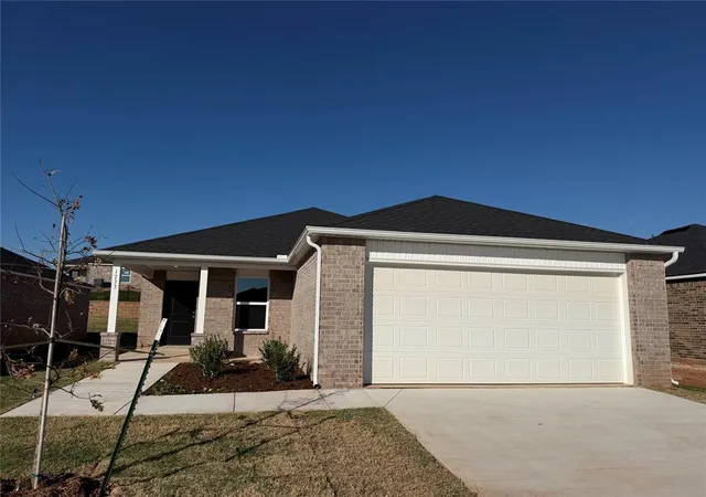 Photo 1 of Single family home for sale at 1733 Sugar Pine Way, Edmond, OK 73034 | MLS# 1250893 | Listing updated on 2026-10-28