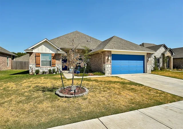 Photo 2 of Single family home for sale at 1209 SW 140th Street, Oklahoma City, OK 73170 | MLS# 1250899 | Listing updated on 2026-09-25