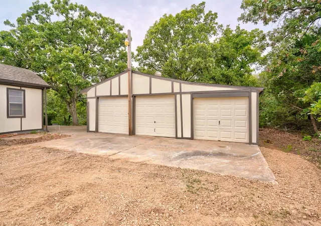 Photo 2 of Single family home for sale at 11701 Jeffery Rd, Newalla, OK 74857 | MLS# 1250900 | Listing updated on 2026-09-26