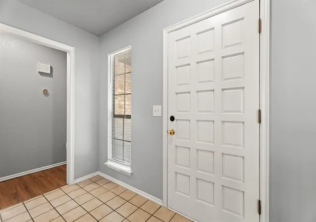 Photo 4 of Single family home for sale at 2809 Appaloosa Trl, Edmond, OK 73012 | MLS# 1250906 | Listing updated on 2026-09-29