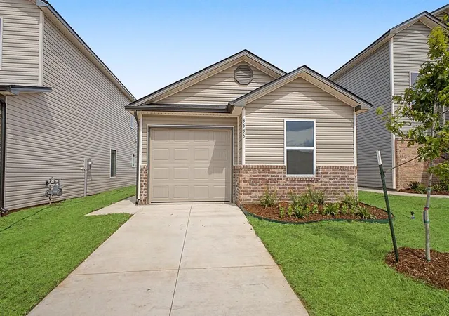 Single family home for sale at 3512 Maggie Rd, Mustang, OK 73064 | MLS# 1250914