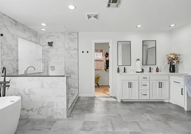Photo 3 of Sale Pending at 3205 N Forest Park Dr, Oklahoma City, OK 73121 | MLS# 1250922 | Listing updated on 2026-10-07