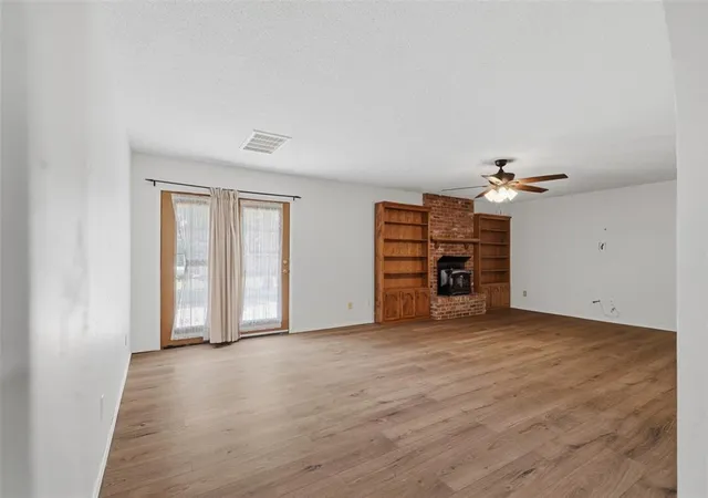 Photo 3 of Single family home for sale at 103 Skyline Hills, Perry, OK 73077 | MLS# 1250928 | Listing updated on 2026-09-27