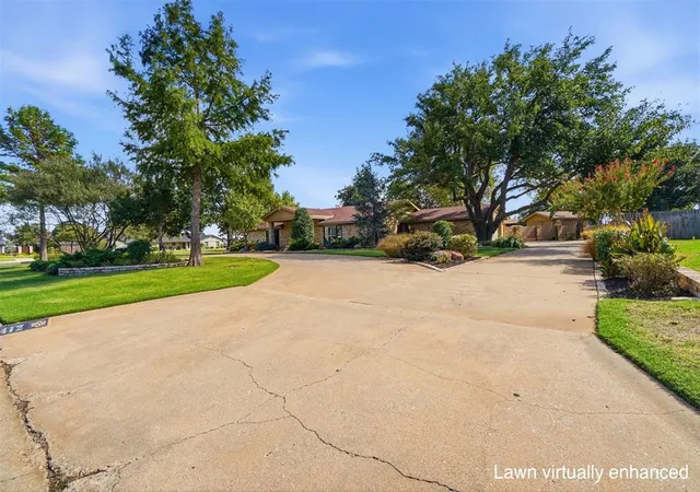 Photo 3 of Single family home for sale at 412 Paseo De Vida St, Altus, OK 73521 | MLS# 1250929 | Listing updated on 2026-10-04
