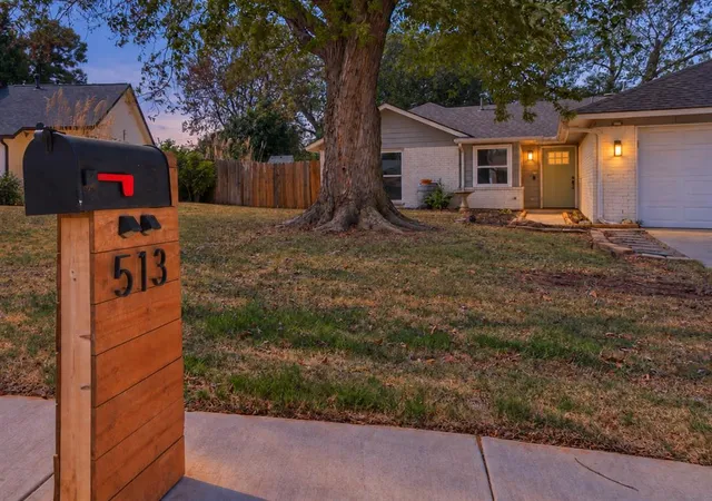 Photo 2 of Single family home for sale at 513 Beagle Cir, Edmond, OK 73003 | MLS# 1250959 | Listing updated on 2026-09-27