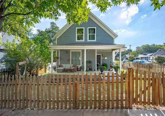 Photo 3 of Single family home for sale at 502 N Broad St, Guthrie, OK 73044 | MLS# 1250961 | Listing updated on 2026-10-20