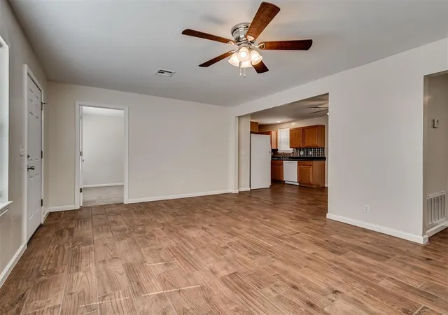 Photo 3 of Single family home for sale at 908 Buck Dr, Shawnee, OK 74801 | MLS# 1250967 | Listing updated on 2026-09-26