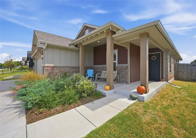 Photo 2 of Single family home for sale at 625 Prairie Dr, Guthrie, OK 73044 | MLS# 1250968 | Listing updated on 2026-09-26