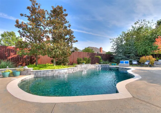 Photo 2 of Sale Pending at 3701 Burlington Dr, Norman, OK 73072 | MLS# 1250970 | Listing updated on 2026-09-30