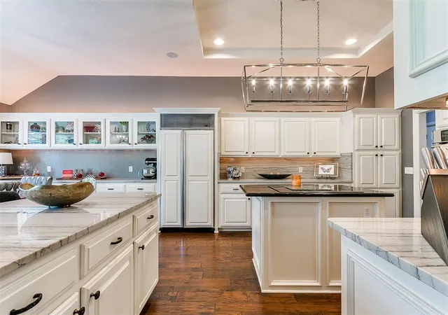 Photo 3 of Sale Pending at 3701 Burlington Dr, Norman, OK 73072 | MLS# 1250970 | Listing updated on 2026-09-30