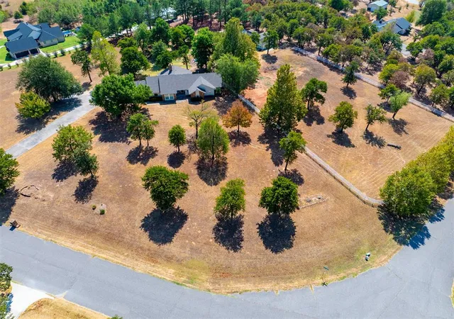 Photo 3 of Sale Pending at 11408 Burning Oaks Rd, Oklahoma City, OK 73150 | MLS# 1250972 | Listing updated on 2026-10-06