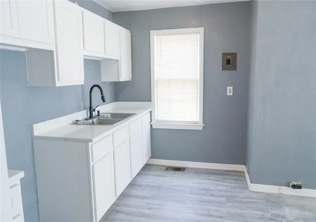 Photo 4 of Single family home for sale at 2115 NE 19th Street, Oklahoma City, OK 73111 | MLS# 1250981 | Listing updated on 2026-09-26