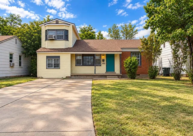 Photo 3 of Single family home for sale at 4021 Se 24th Street, Oklahoma City, OK 73115 | MLS# 1250982 | Listing updated on 2026-10-01