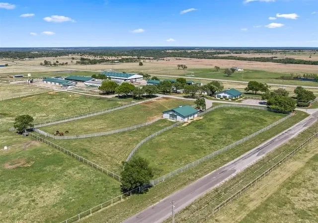 Photo 34 of Single family home for sale at 7511 Sunshine Ln, Marietta, OK 73448 | MLS# 1250985 | Listing updated on 2026-09-28