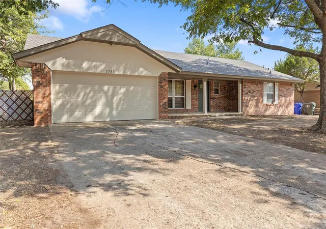 Photo 2 of Single family home for sale at 2337 Houston Ave, Norman, OK 73071 | MLS# 1250987 | Listing updated on 2026-10-07