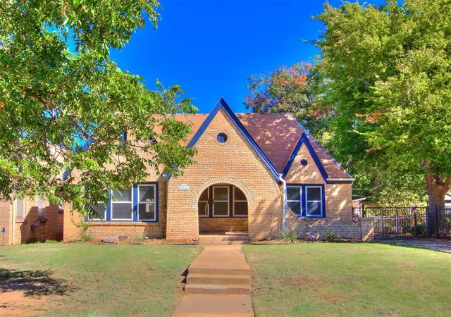 Photo 2 of Single family home for sale at 2309 Nw 26th Street, Oklahoma City, OK 73107 | MLS# 1250992 | Listing updated on 2026-09-26