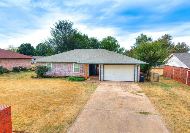 Photo 1 of Single family home for sale at 20040 Timberidge Rd, Harrah, OK 73045 | MLS# 1250993 | Listing updated on 2026-10-06