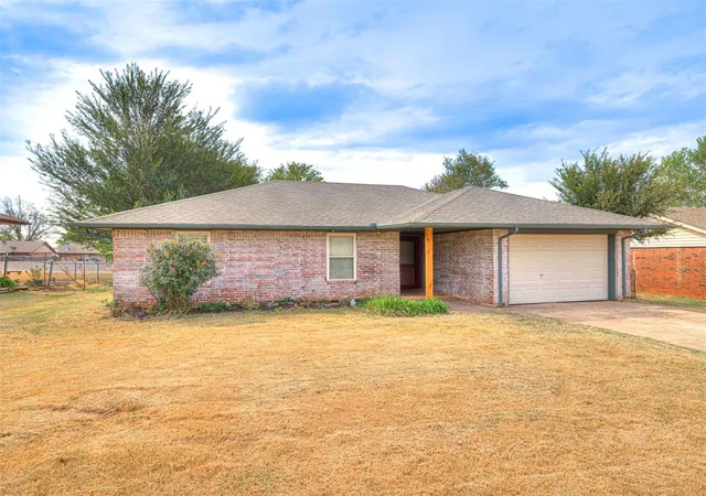 Photo 3 of Single family home for sale at 20040 Timberidge Rd, Harrah, OK 73045 | MLS# 1250993 | Listing updated on 2026-10-06
