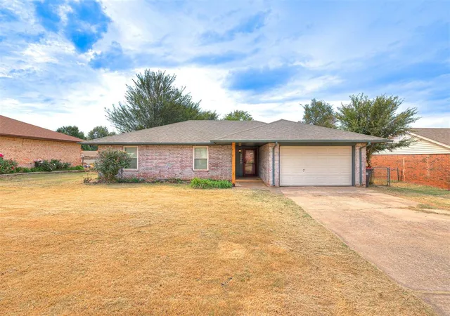 Photo 4 of Single family home for sale at 20040 Timberidge Rd, Harrah, OK 73045 | MLS# 1250993 | Listing updated on 2026-10-06