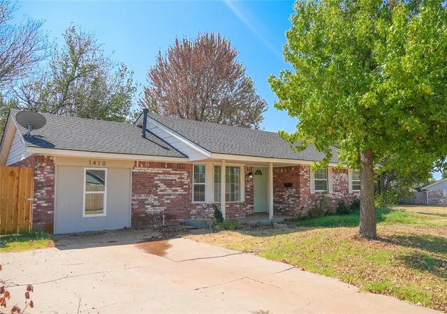 Photo 1 of Single family home for sale at 1410 High Meadows Dr, Norman, OK 73071 | MLS# 1251008 | Listing updated on 2026-09-26