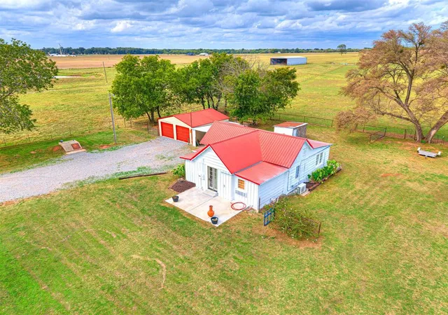 Photo 2 of Single family home for sale at 10001 Duffy Rd, Lexington, OK 73051 | MLS# 1251040 | Listing updated on 2026-10-15