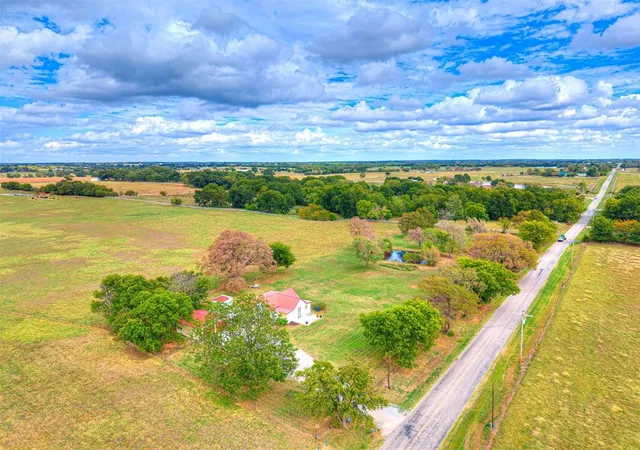Photo 3 of Single family home for sale at 10001 Duffy Rd, Lexington, OK 73051 | MLS# 1251040 | Listing updated on 2026-10-15