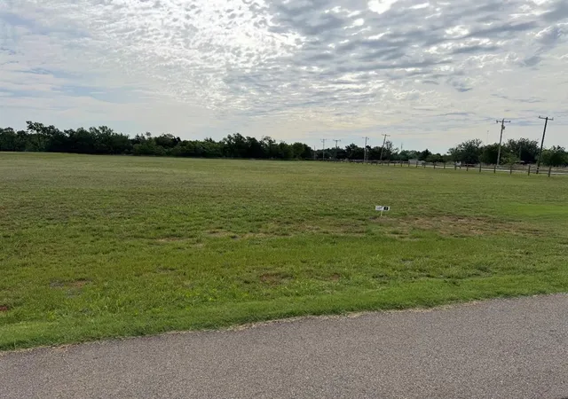 Photo 2 of Land for sale at 20720 E Rush Crk Rd, Edmond, OK 73025 | MLS# 1251043 | Listing updated on 2026-10-02