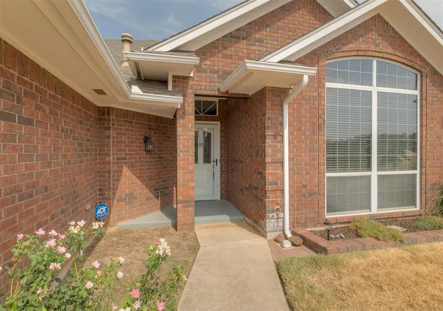 Photo 2 of Single family home for sale at 10013 Forest Ln, Oklahoma City, OK 73130 | MLS# 1251052 | Listing updated on 2026-09-30