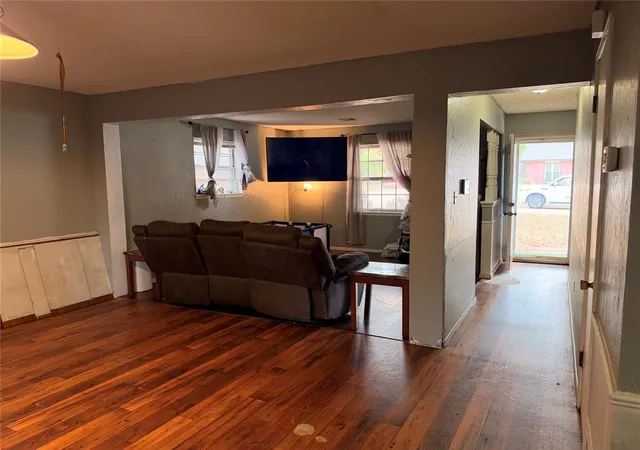 Photo 4 of Single family home for sale at 3505 SE 45th Street, Oklahoma City, OK 73135 | MLS# 1251060 | Listing updated on 2026-09-28