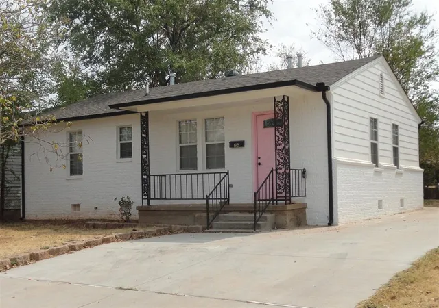 Single family home for sale at 1512 SE 65th Street, Oklahoma City, OK 73149 | MLS# 1251063