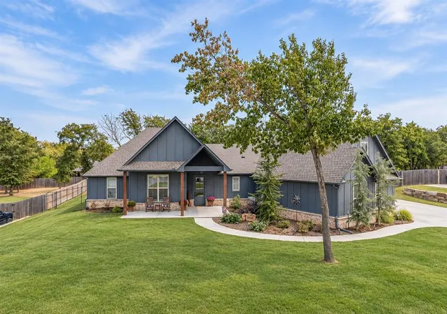 Photo 1 of Single family home for sale at 1662 Shaylee Ln, Choctaw, OK 73020 | MLS# 1251064 | Listing updated on 2026-10-07
