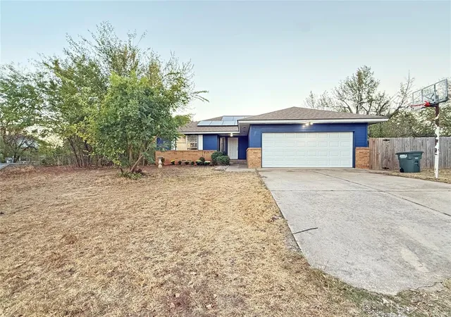 Photo 1 of Single family home for sale at 10301 N Rock Cir Dr, Edmond, OK 73034 | MLS# 1251065 | Listing updated on 2026-10-02