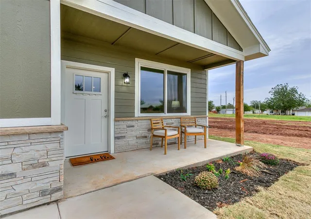 Photo 3 of Sale Pending at 217 W Olive St, Cashion, OK 73016 | MLS# 1251077 | Listing updated on 2026-10-02