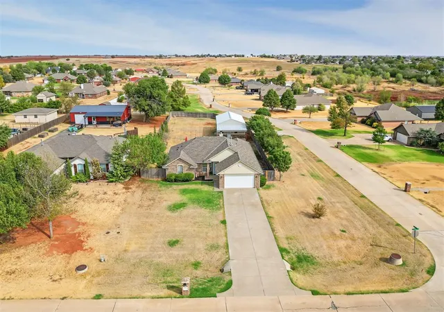 Photo 2 of Sale Pending at 1253 Misty Dr, Piedmont, OK 73078 | MLS# 1251082 | Listing updated on 2026-09-30