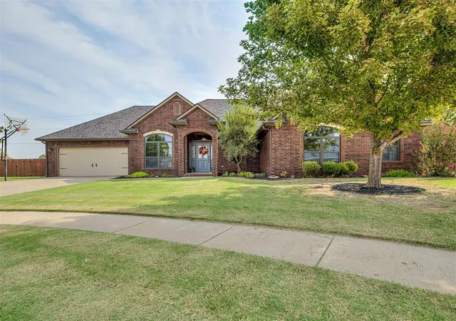 Photo 1 of Single family home for sale at 1407 Fairfax Ln, El Reno, OK 73036 | MLS# 1251089 | Listing updated on 2026-10-02