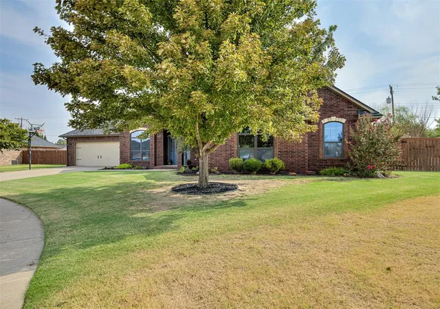 Photo 2 of Single family home for sale at 1407 Fairfax Ln, El Reno, OK 73036 | MLS# 1251089 | Listing updated on 2026-10-02