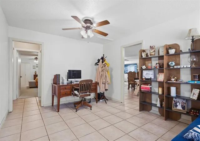 Photo 2 of Single family home for sale at 221 S Walnut St, Pauls Valley, OK 73075 | MLS# 1251092 | Listing updated on 2026-10-15