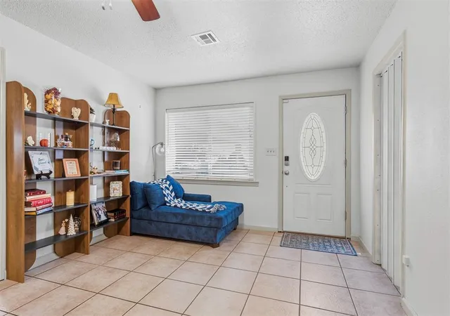 Photo 3 of Single family home for sale at 221 S Walnut St, Pauls Valley, OK 73075 | MLS# 1251092 | Listing updated on 2026-10-15