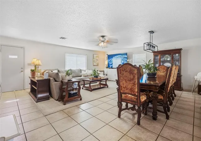 Photo 4 of Single family home for sale at 221 S Walnut St, Pauls Valley, OK 73075 | MLS# 1251092 | Listing updated on 2026-10-15