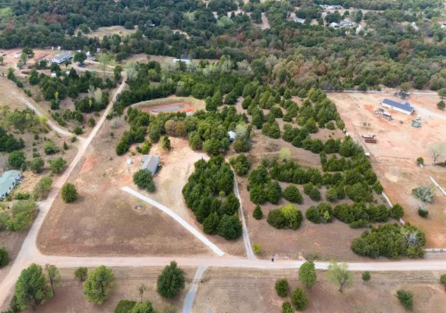 Photo 3 of Single family home for sale at 13301 Spruce Valley Dr, Jones, OK 73049 | MLS# 1251098 | Listing updated on 2026-09-27